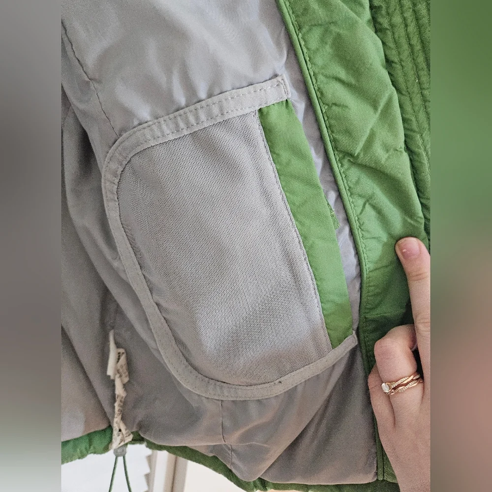 L.L. Bean Green Puffer Jacket Medium - Picture 5 of 9
